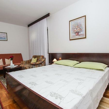 Apartmani Janja Poreč Exterior foto